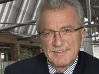 Neuer Verwaltungsdirektor des WDR wird zum 1. Januar 2008 Hans W. Färber <b>...</b> - 1192721856