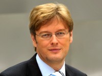 Mit sofortiger Wirkung ist <b>Sven Renner</b> nicht mehr für das Programm des ... - 1222692043