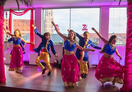 Indische Tanzgruppe