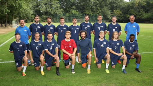 FC Arbeitslos – Zurück ins große Spiel FC Arbeitslos – Zurück ins große Spiel