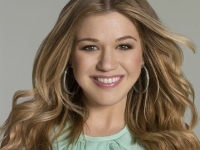 Kelly Clarkson