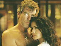 Pierce Brosnan und Salma Hayek in After the sunset