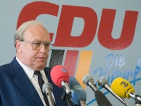 Thomas Thieme als Helmut Kohl