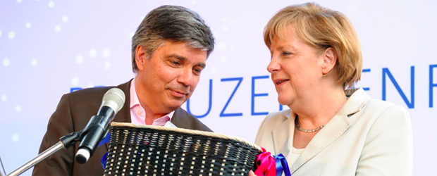 Alexander Thies und Angela Merkel beim Produzentenfest 2015