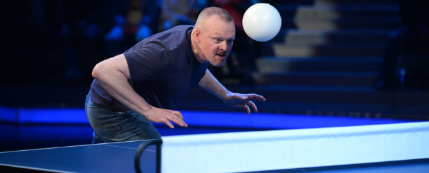 Stefan Raab spielt Headis