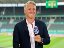 Bastian Schweinsteiger mit Uhr