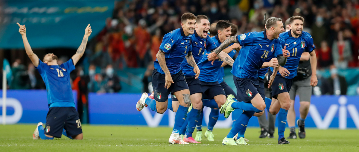 Italien besiegt Spanien bei der EM