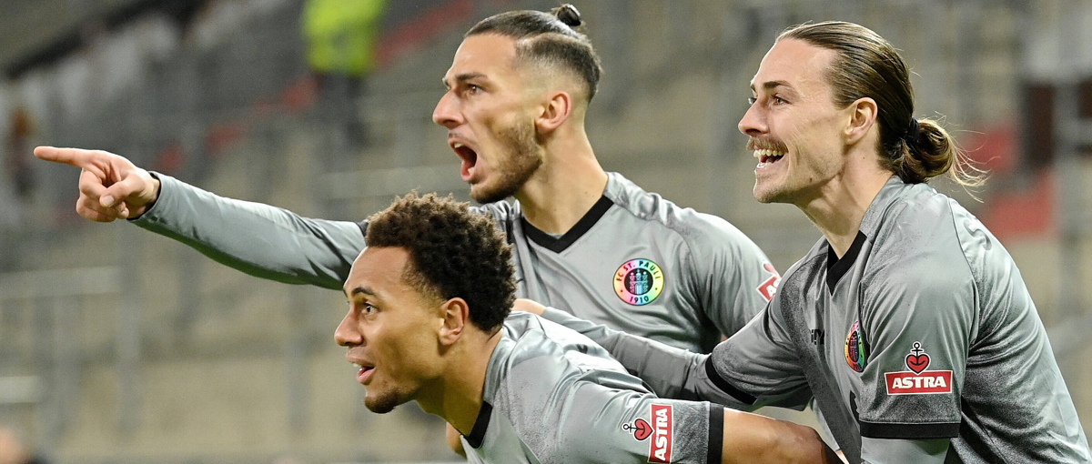 St. Pauli gewinnt gegen BVB