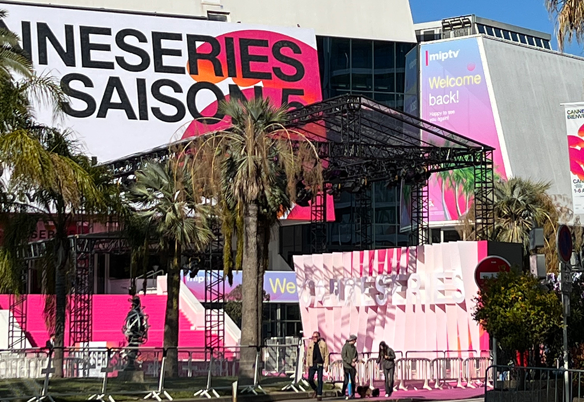 Canneseries bei der MIPTV