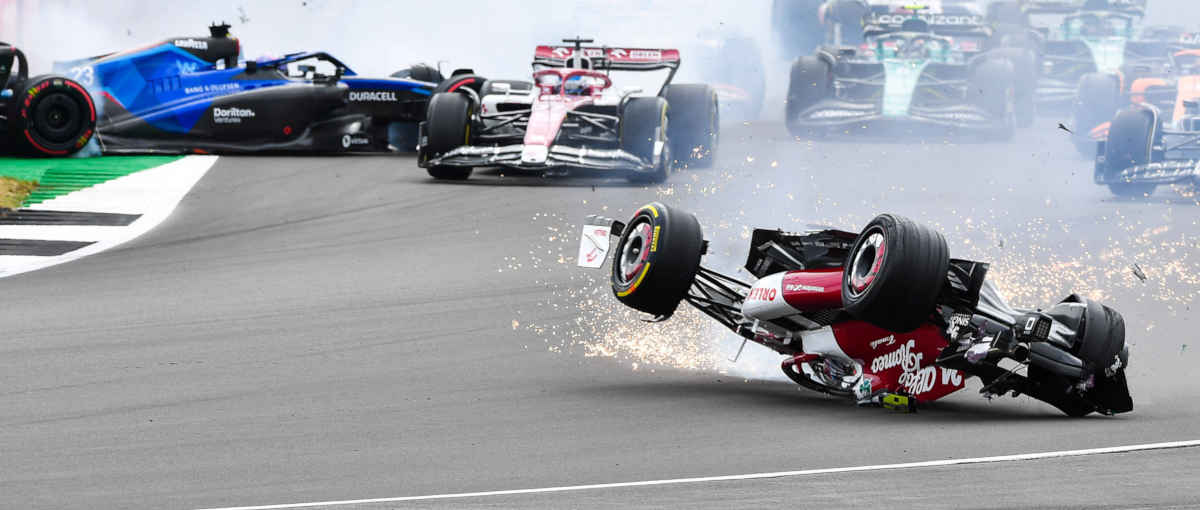 Formel 1 Zhou Unfall