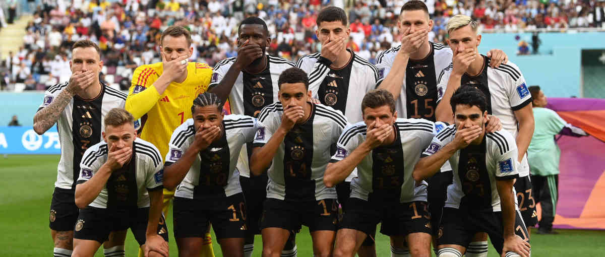WM Katar Deutschland Japan Schweigen