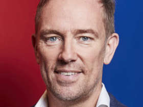 Simon Thomas