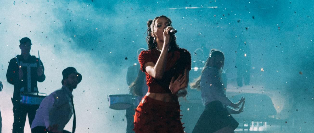 Wer stiehlt Nina Chuba die Show?