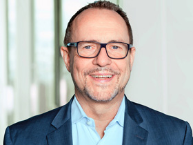 Frank Möbius, Goldvertise