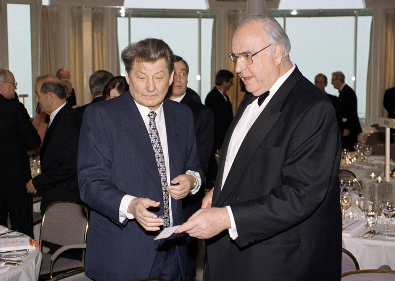 Leo Kirch, Helmut Kohl