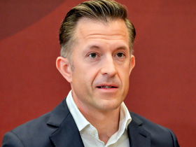 Gregor Schütze